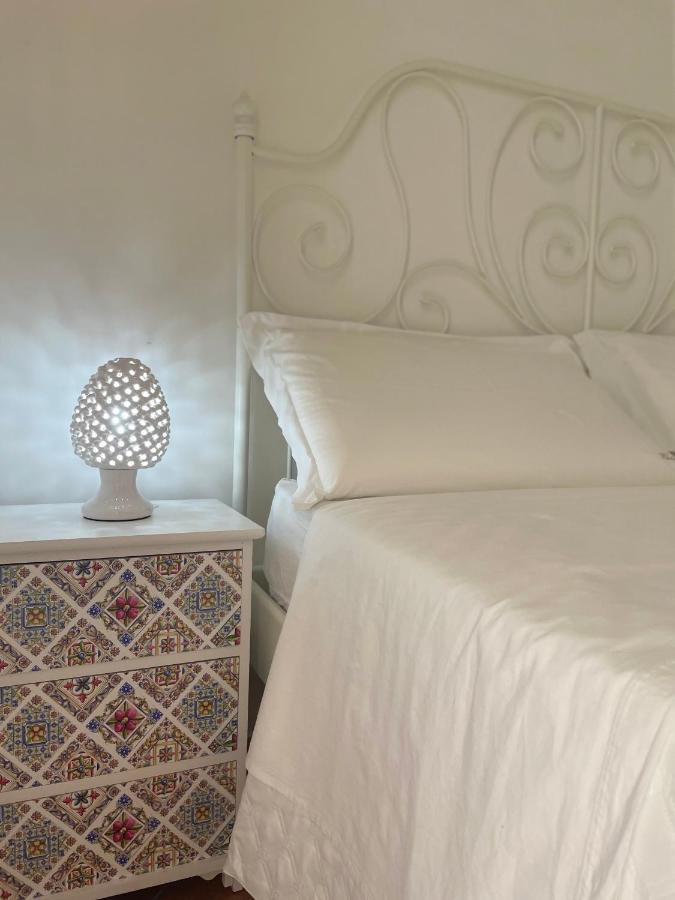 Salentina White House Panzió Lecce Kültér fotó