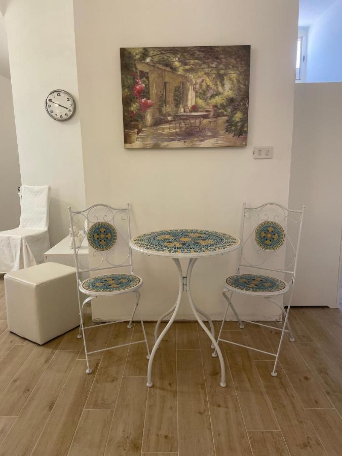 Salentina White House Panzió Lecce Kültér fotó